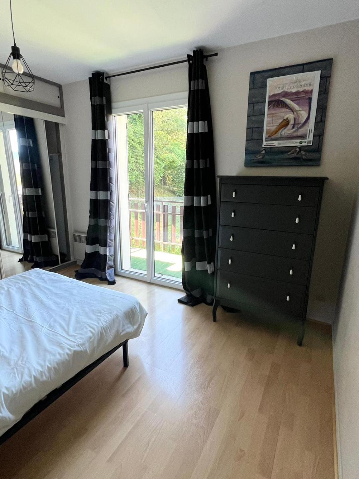 Maison Entre Lacs Et Forets Montréal La Cluse Eksteriør billede